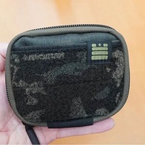 Garage Built Gear MULTICAM BLACK MIGHTY POUCH PLUS W/ MCB LOOP